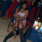 Noemi je suis connectee sur ce site de plan sexy seulement pour sucer une grosse poutre bien epaisse et pour un plan cul sur Quimper